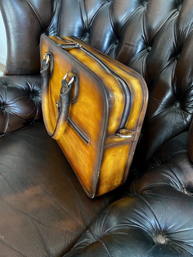 Cartable marron 2025
